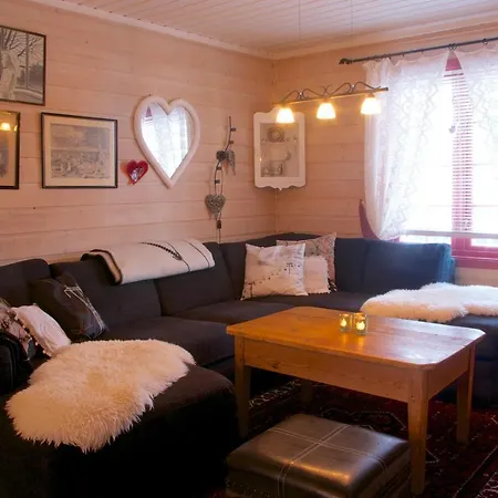 Sorlia Lodge *